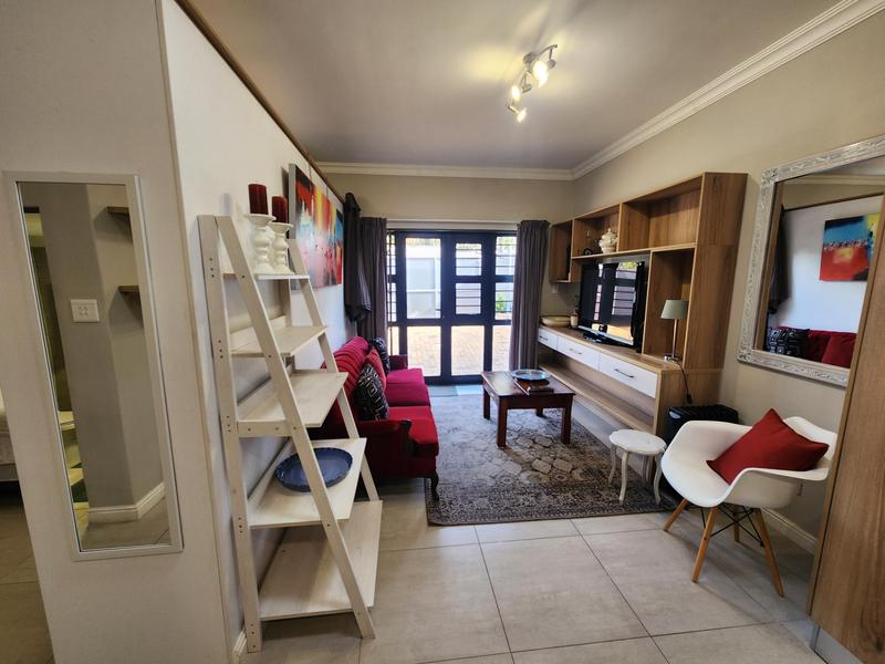 To Let 1 Bedroom Property for Rent in Vierlanden Western Cape